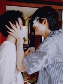 老镖客城中村探店